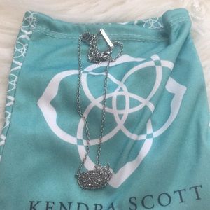 Kendra Scott necklace